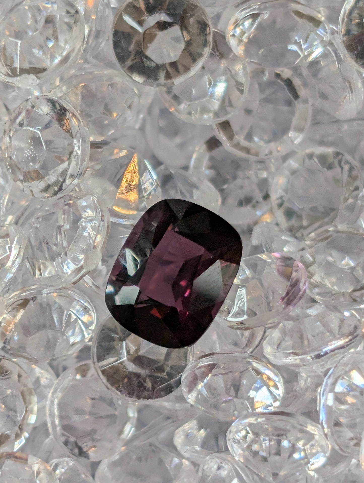 Spinelle Violet Sombre — 2,17 ct