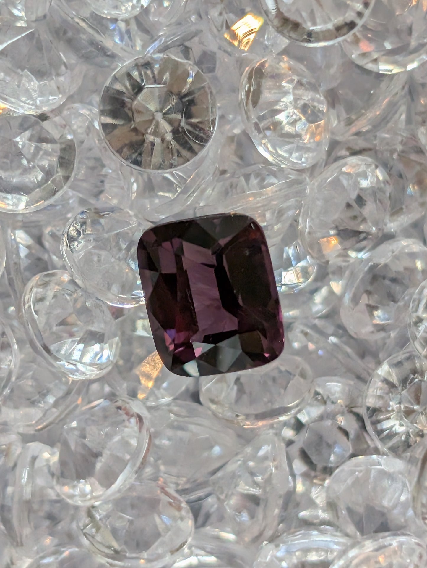 Spinelle Vivid Purplish Pink — 2,24 ct