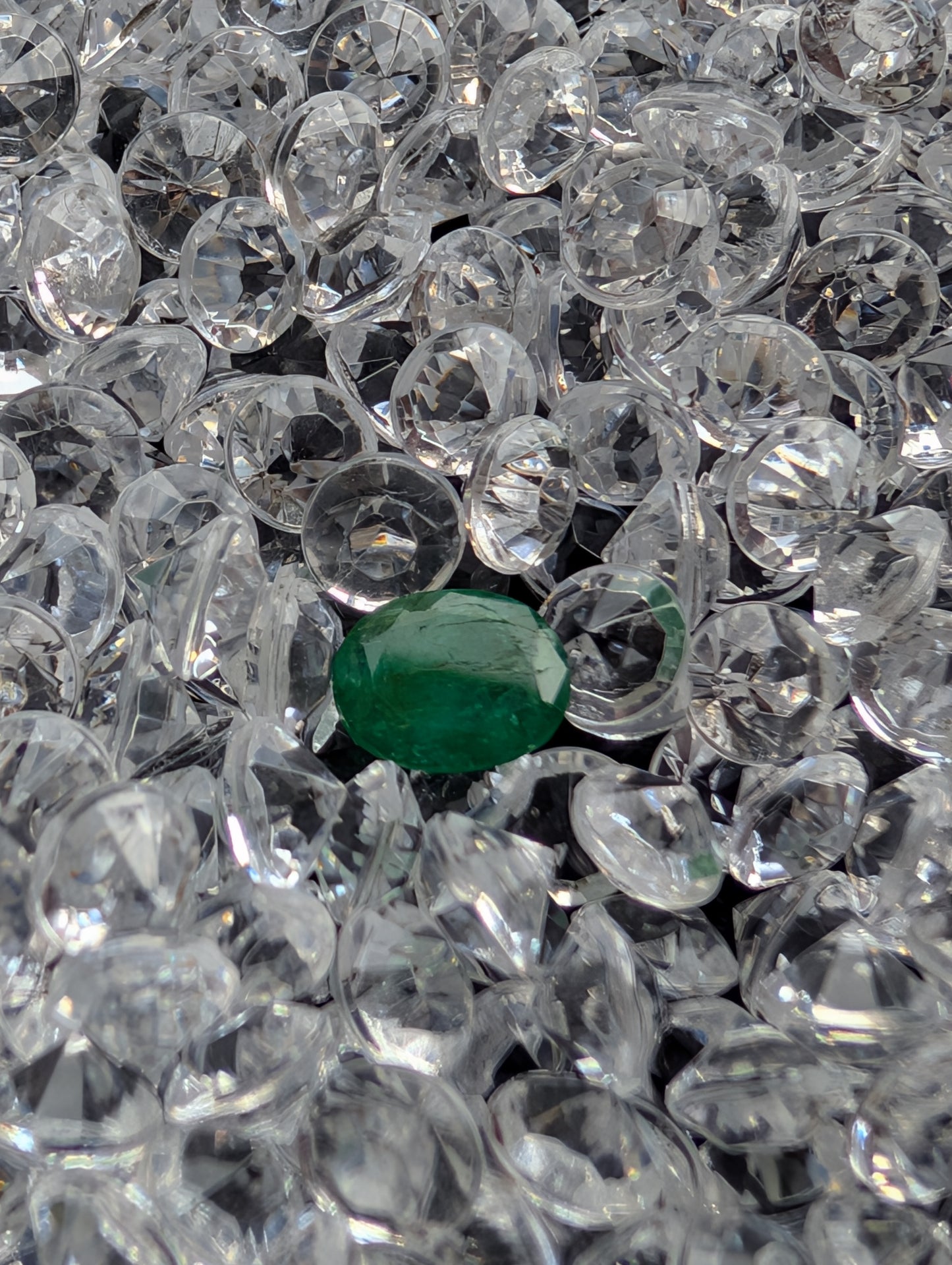 Émeraude Naturelle Africaine — 1,19 ct — Oval Mixed Cut — Certifiée IGI