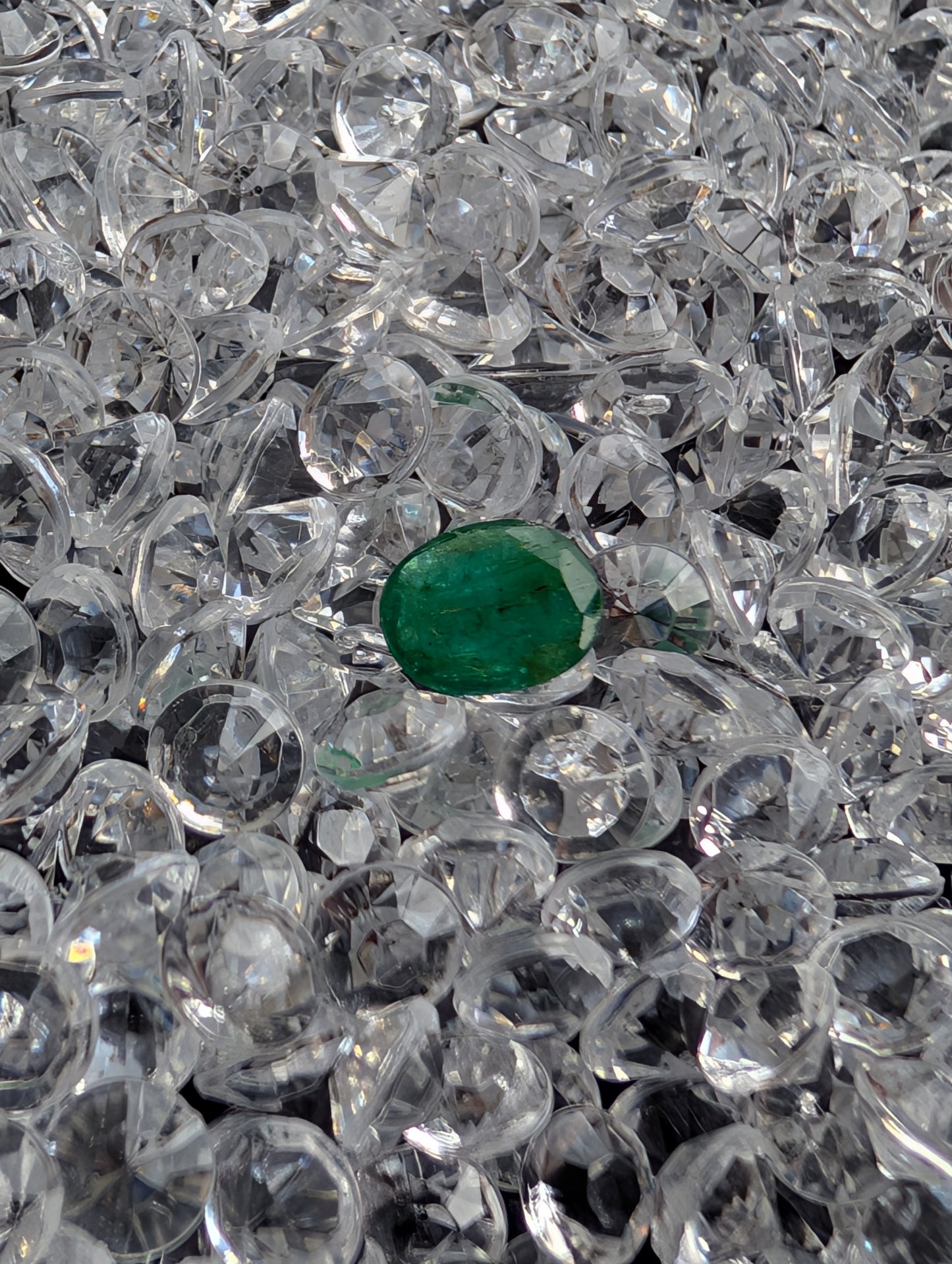 Émeraude Naturelle Africaine — 1,19 ct — Oval Mixed Cut — Certifiée IGI