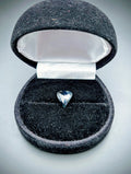 Saphir Deep Blue Poire 2,62 ct – Basaltic #1830013431 AN
